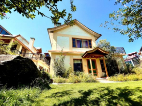 EKO STAY - Mountain Majesty Villa